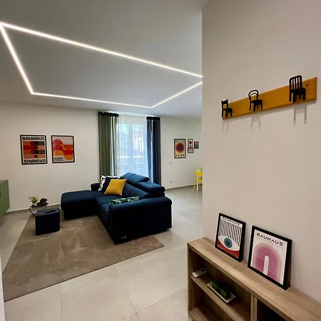 Apartment Colorama *